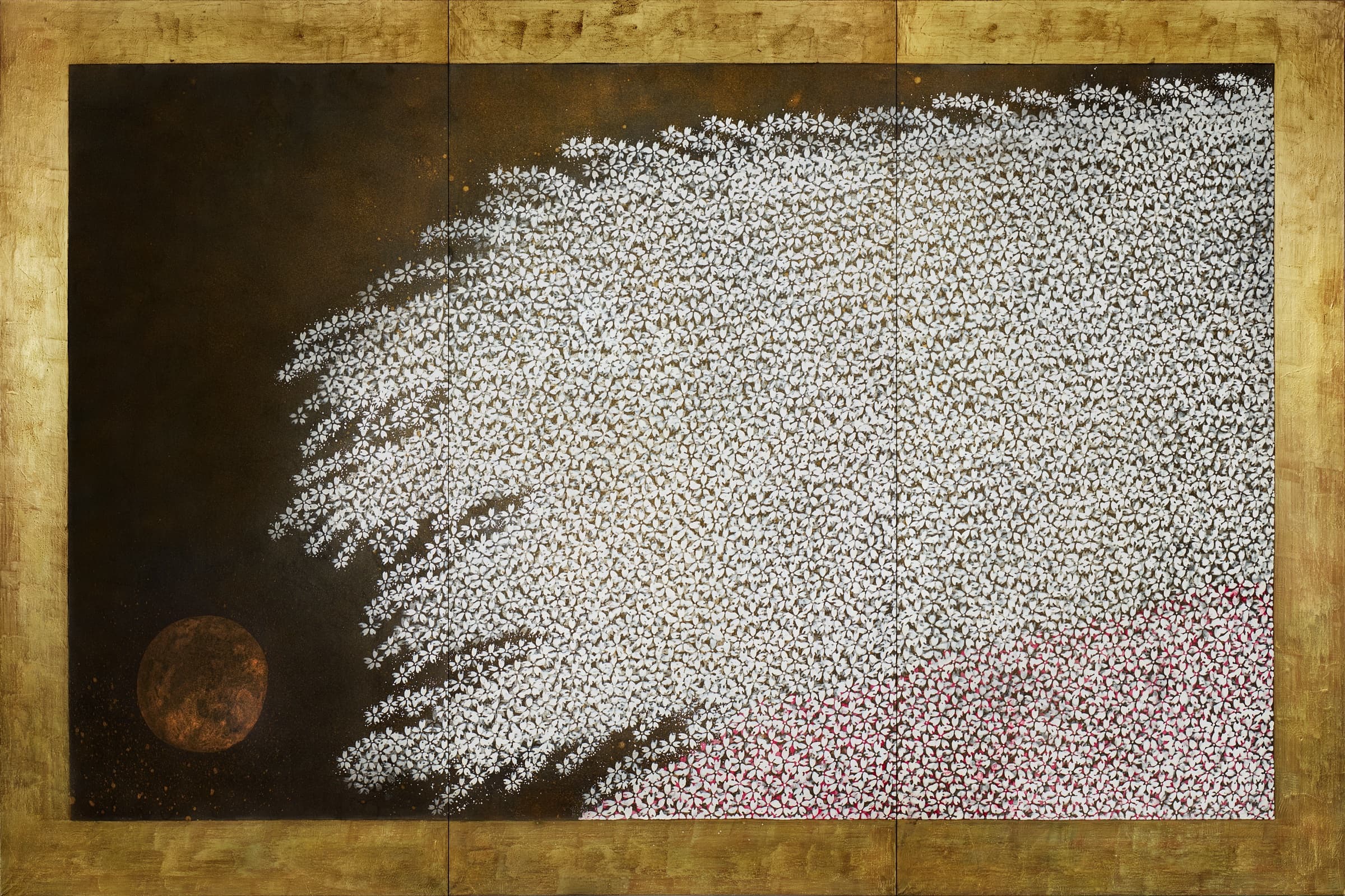 加藤弘光《幻華》2016年 三曲屏風　紙本墨画金彩着色 180 × 270 cm