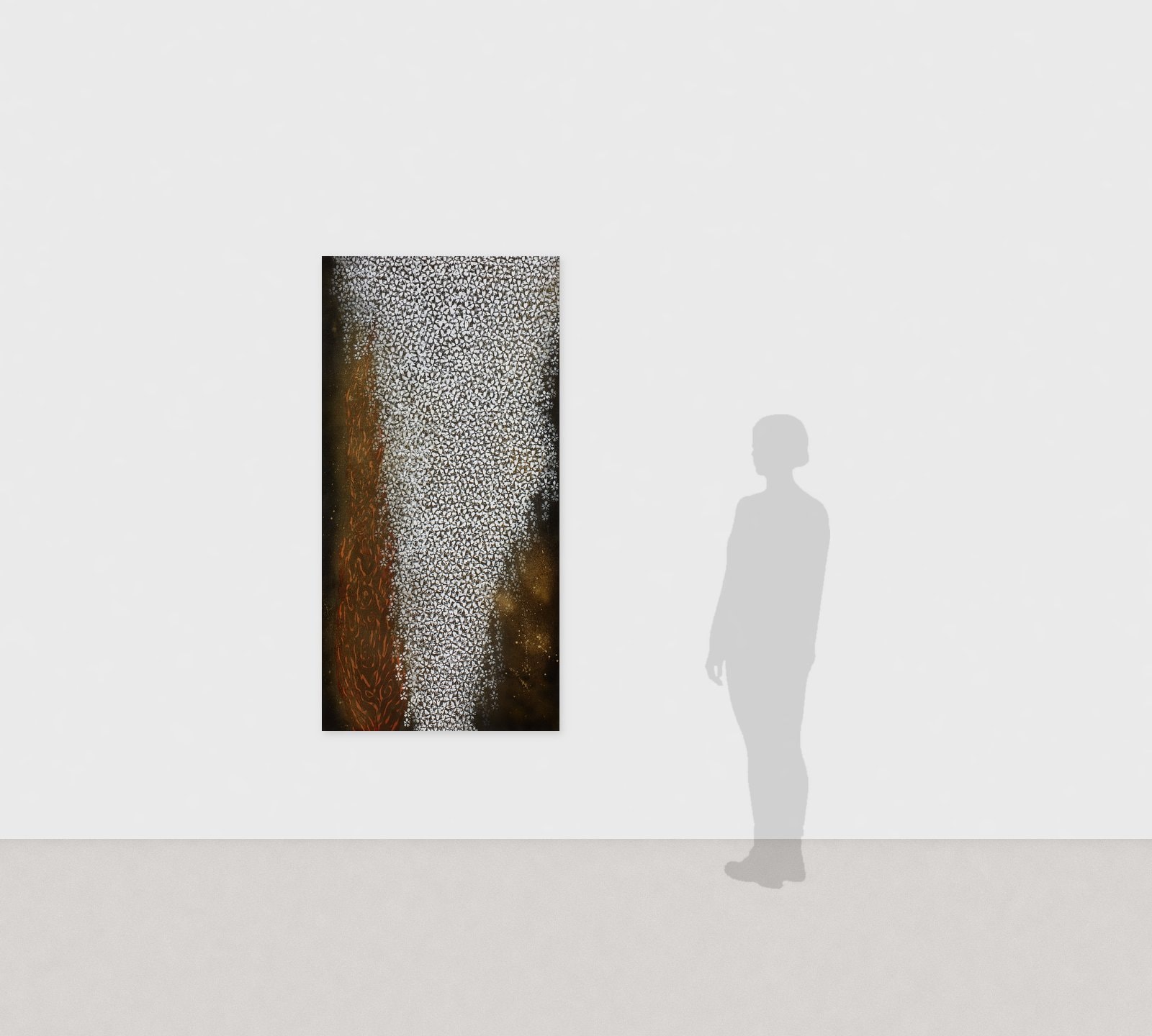 加藤弘光《春炎》2017年 紙本墨画金銀彩着色 180 × 90 cm　展示風景