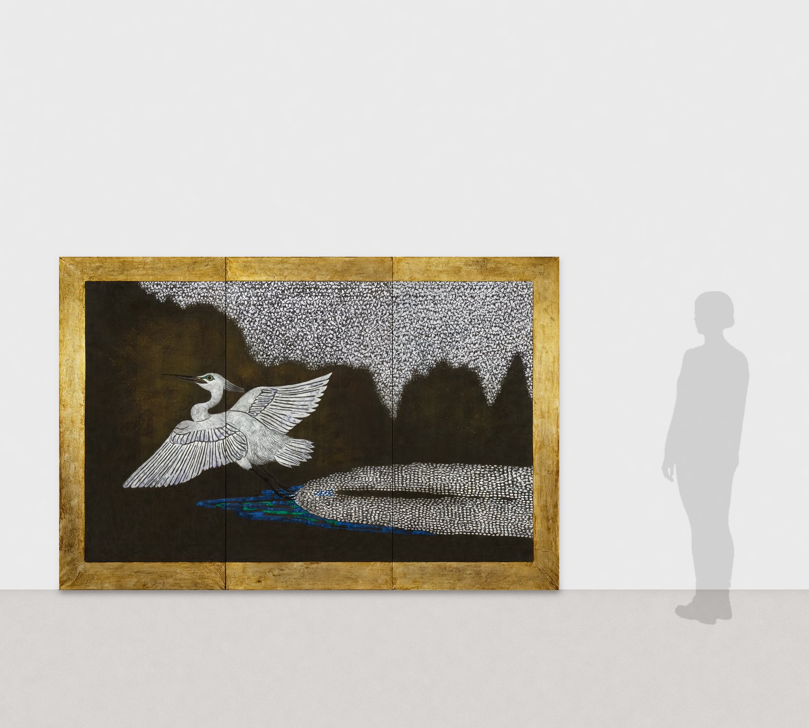 가토 히로미쓰《惜春》2018년 3폭 병풍　지본 수묵 금채 채색 180 × 270 cm　전시 전경