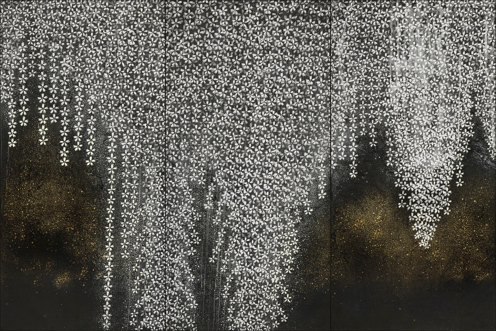 가토 히로미쓰《月光2》2012년 지본 수묵 금은채 채색 182 × 273 cm